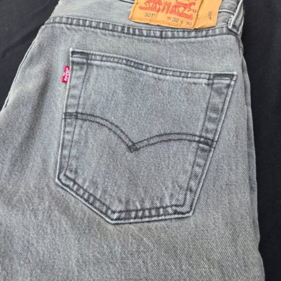 Levi's Gray 501 Jeans - Size 32 x 30 - Picture 3 of 9